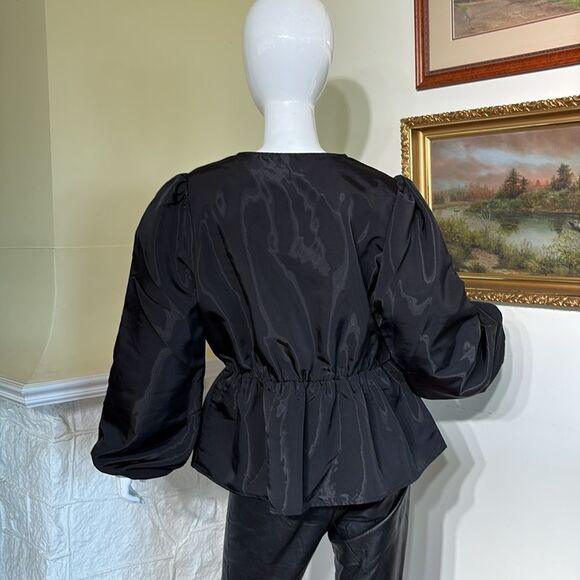 NWT Vero Moda Melinda Button Front Peplum Puffy Sleeves Top - Picture 3 of 10